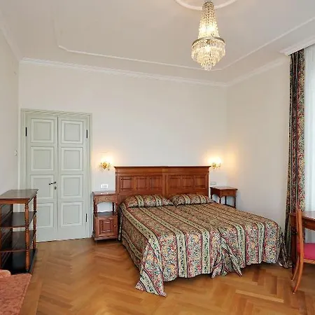 Monte Baldo E Acquarone 4* 加尔多内-里维耶拉